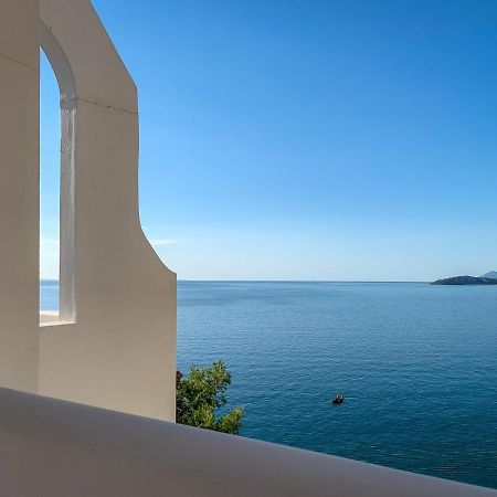 Muses Seaside Villas Parálion Ástros 外观 照片
