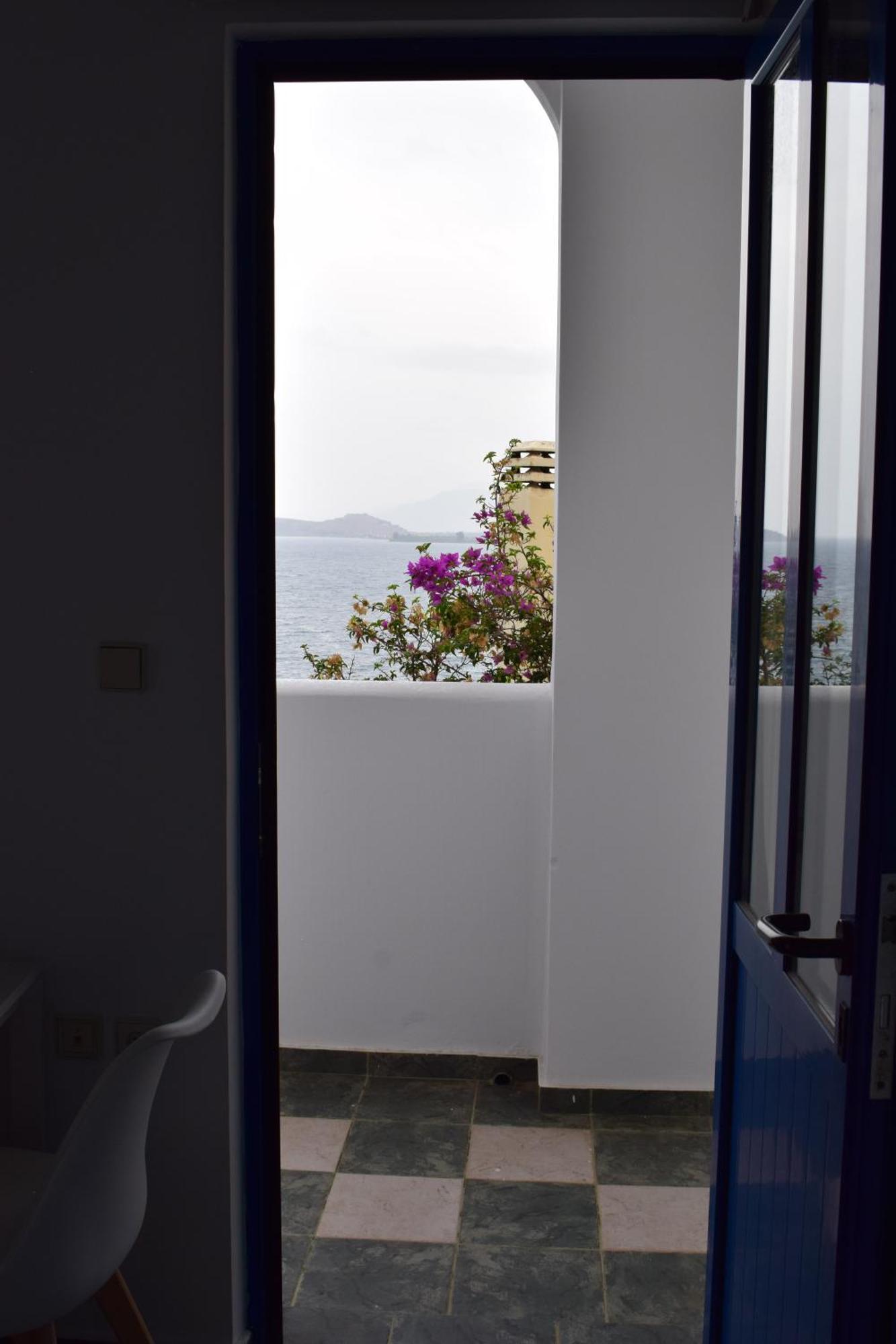 Muses Seaside Villas Parálion Ástros 外观 照片